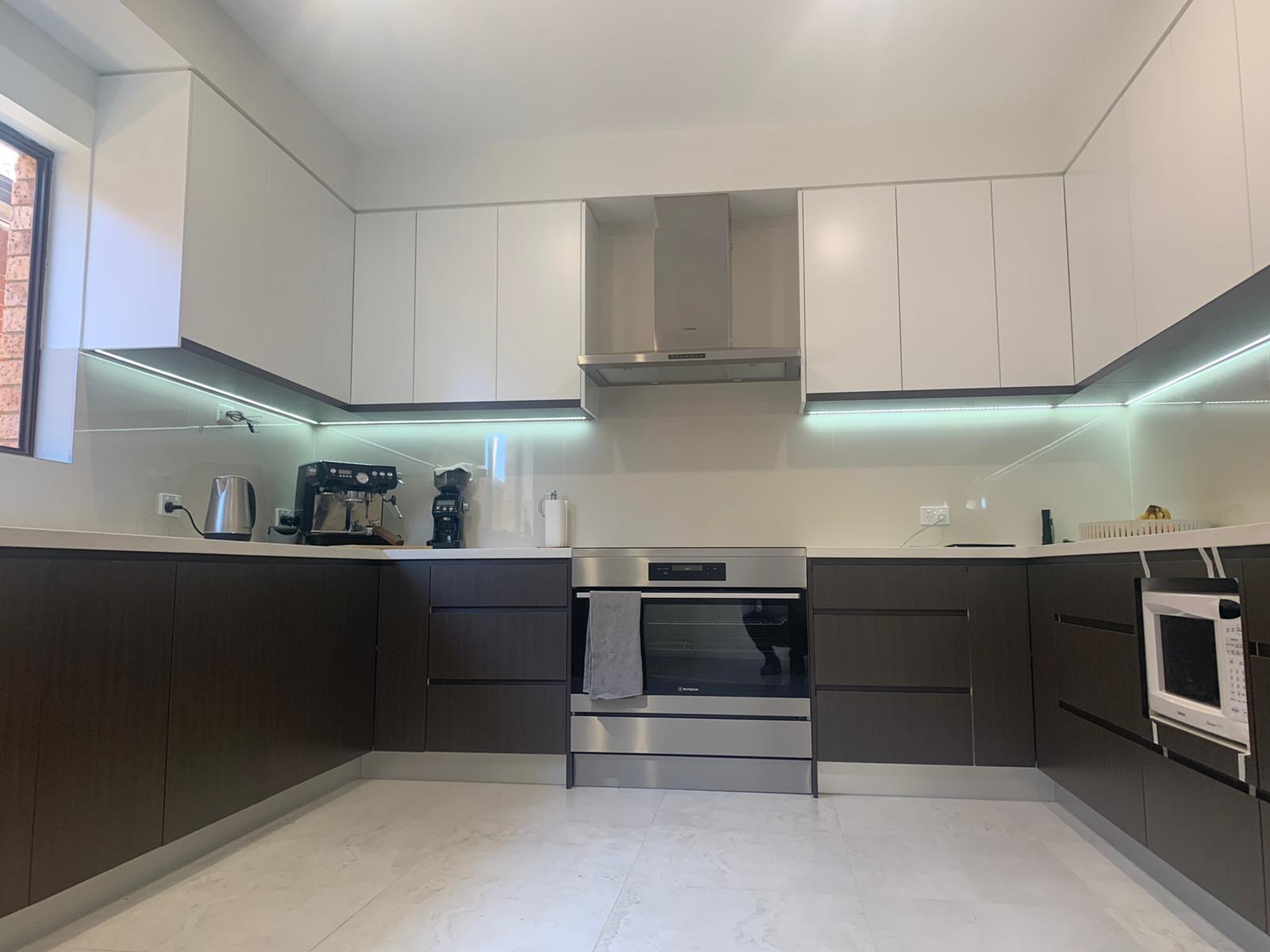 KITCHEN 1.jpg