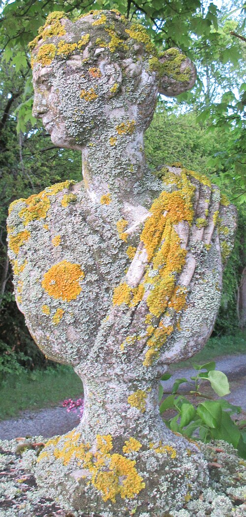500px-Buste_af_Diana_eller_Artemis_(efter_Guglielmo_Pugi)_i_Ruds_Vedby.jpg