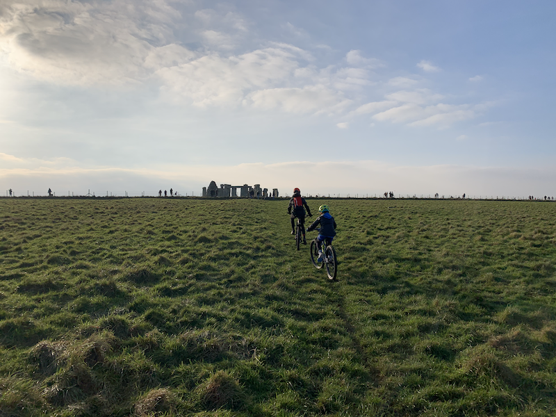 ride-to-stonehenge.png