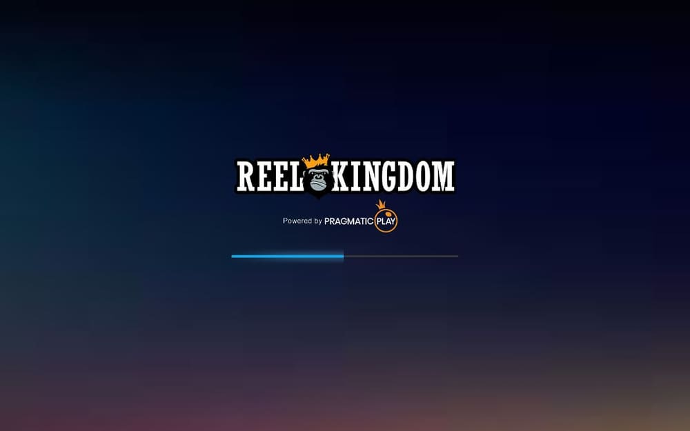 핫 투 번 멀티플라이어 이어지는 장면의 남색 배경과 REEL KINGDOM 로고 아래에도 로딩 막대만 보입니다