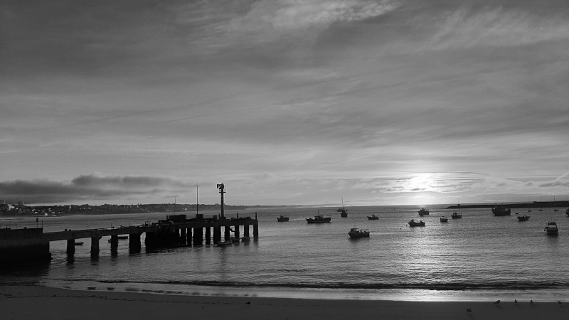 lisboa-beach-bw-blog