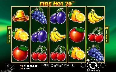 파이어 핫 20 모바일 화면에서는 종·포도·레몬·체리가 초록 불꽃 프레임에 들어간 과일 릴이 좁은 폭의 보드 안에 함께 들어옵니다